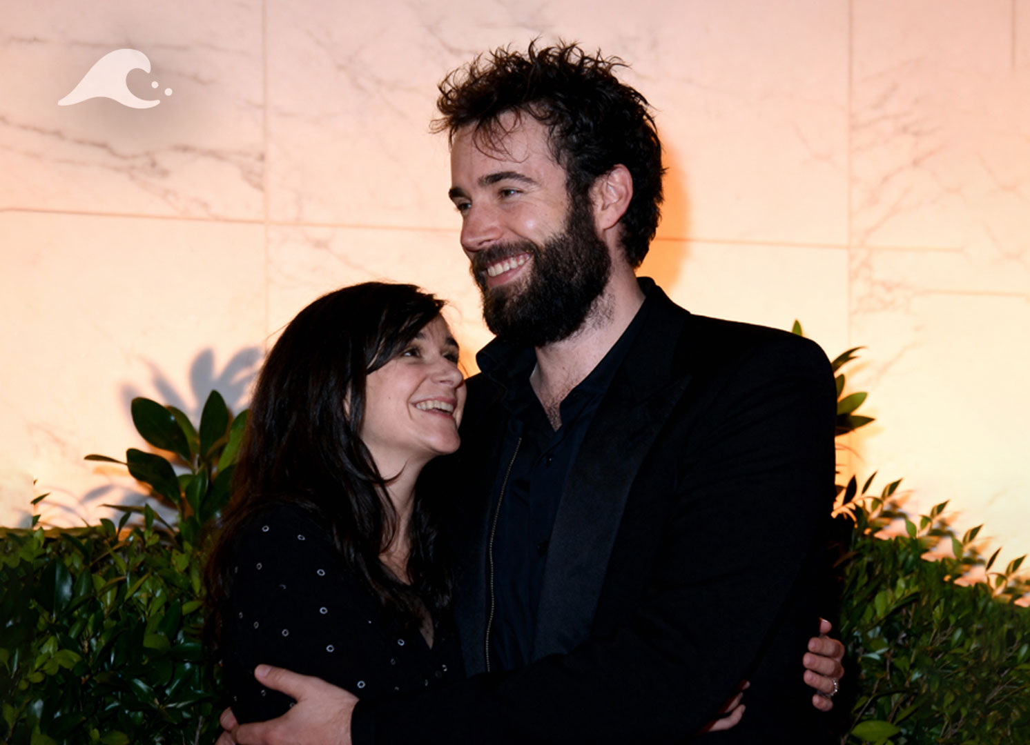 Aymeric Lompret Couple : L'amour est un chien de l'enfer (et il est  célibataire) - Francia Hub