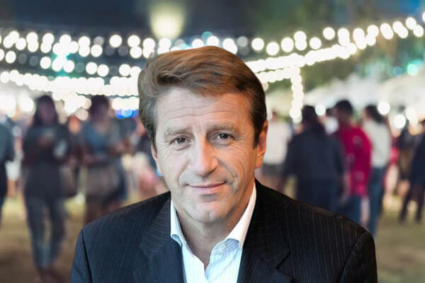 Eric Revel &Eacute;pouse